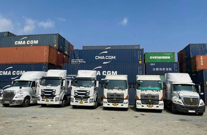 Bốc xếp máy móc hàng công nghiệp đi Nam Định